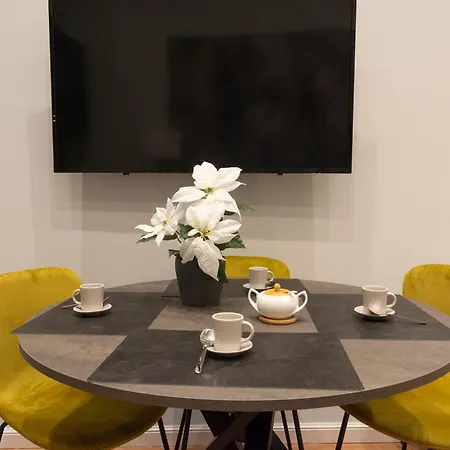 Dimora Luxury Alessia Apartment